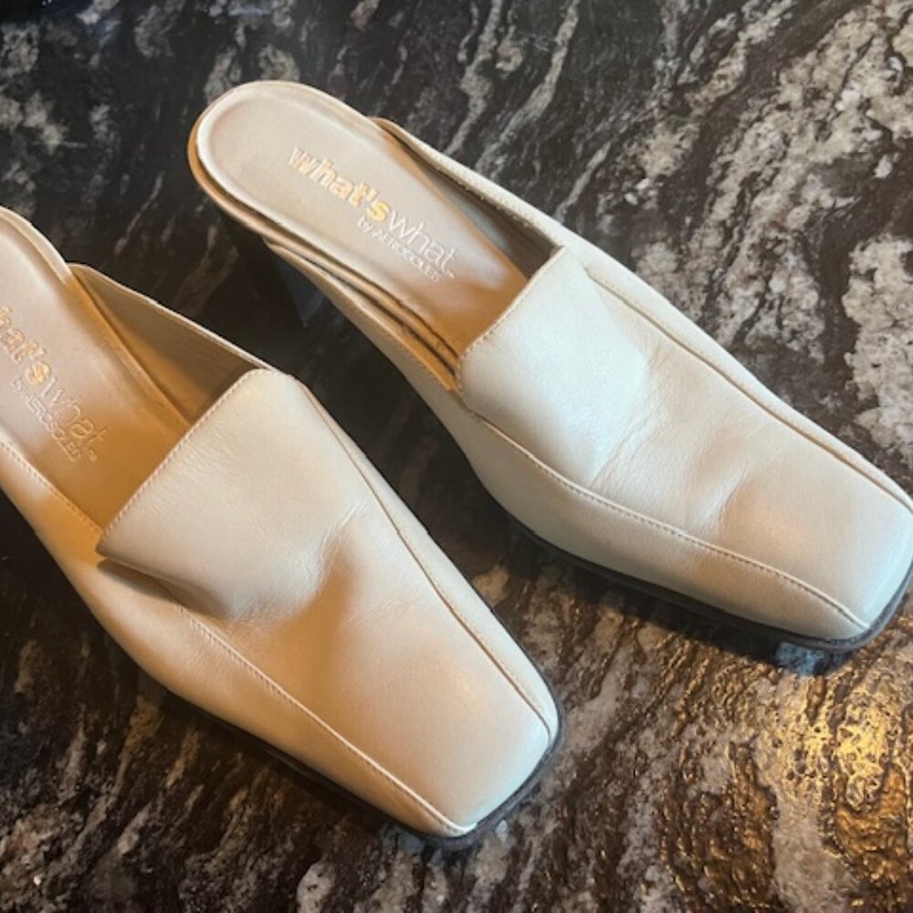 AEROSOLES Cream Mules